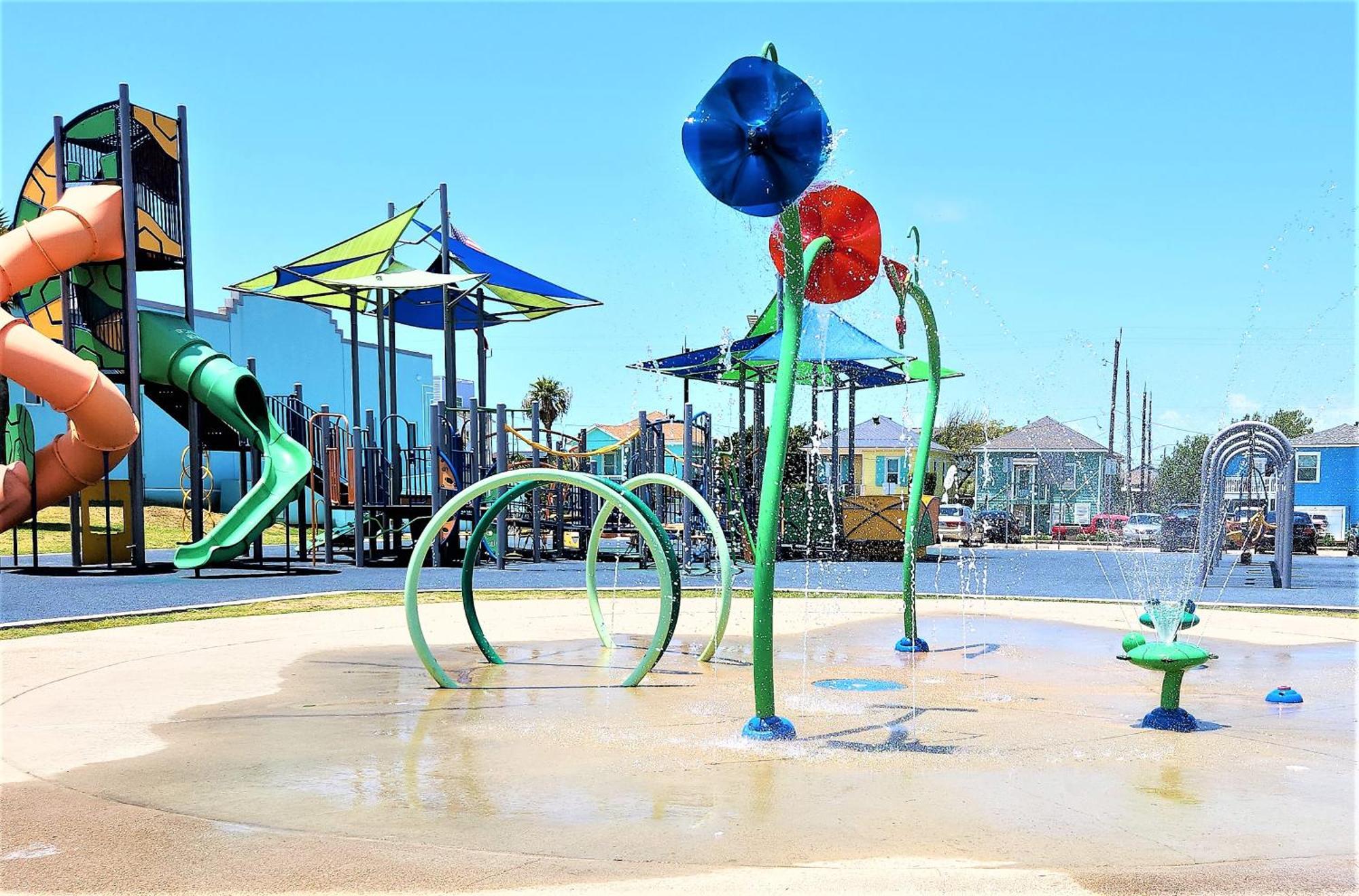 Casaazul-2605A-Couples Retreat By Beach & Pleasure Pier 1 Block Away- 2Bed 2Bath- 7 Minutes To Cruise Terminal Galveston Dış mekan fotoğraf